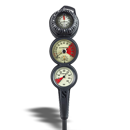 קונסולה משולשת הכוללת מצפן, מד עומק אנלוגי ומד לחץ