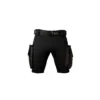 מכנסי צלילה Halcyon Tech Shorts שחורים עם שני כיסי מטען, במבט מלפנים
