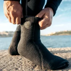 צולל גורב גרב K2 Sock על החוף