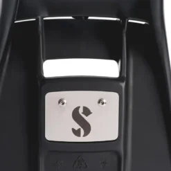 להב S-Tek Blade שחור בזווית נוספת, תמונה רביעית